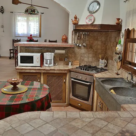 033 Villa