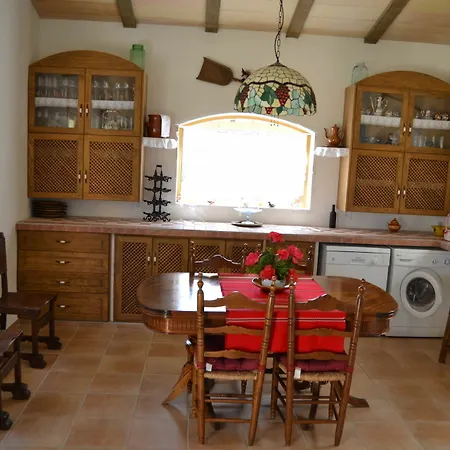 033 Villa *